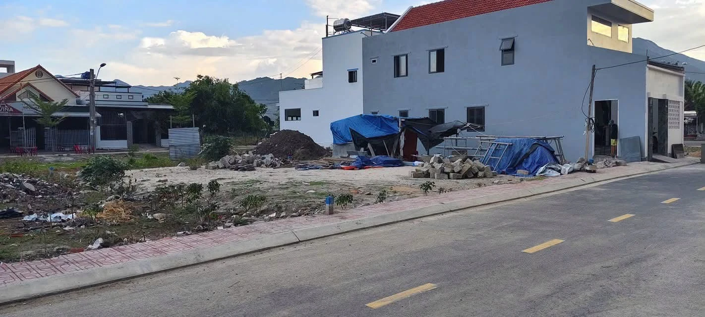 Bán đất biển Khánh Hòa 197.7m² mặt tiền 12m - Ảnh 1