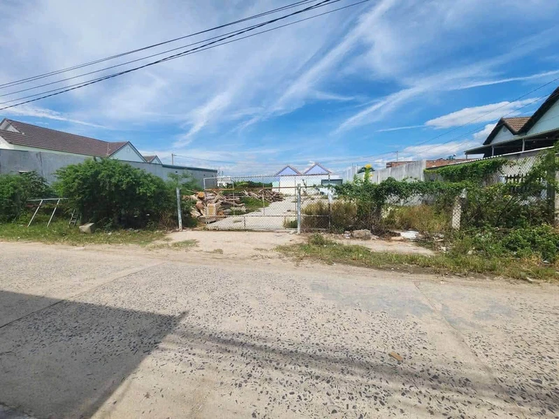 Bán lô đất mặt tiền 438m2 Dã Tượng, Khánh Hòa