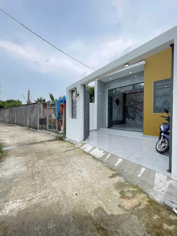 Bán nhà cấp 4 gác lửng 90m2 sổ hồng riêng giá 1,65 tỷ tại Mỹ Yên, Tây Ninh