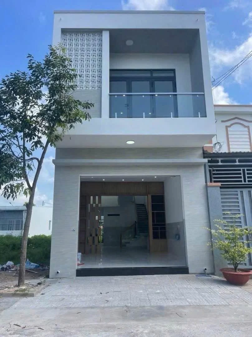 Nhà mới 1 trệt 1 lầu 3 phòng ngủ 97,5m² Bà Rịa - Ảnh 1