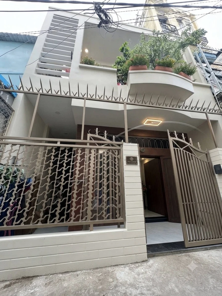 Bán nhà hẻm Ngô Tất Tố 50m² 2PN, đối diện City Garden, Bình Thạnh - Ảnh 1