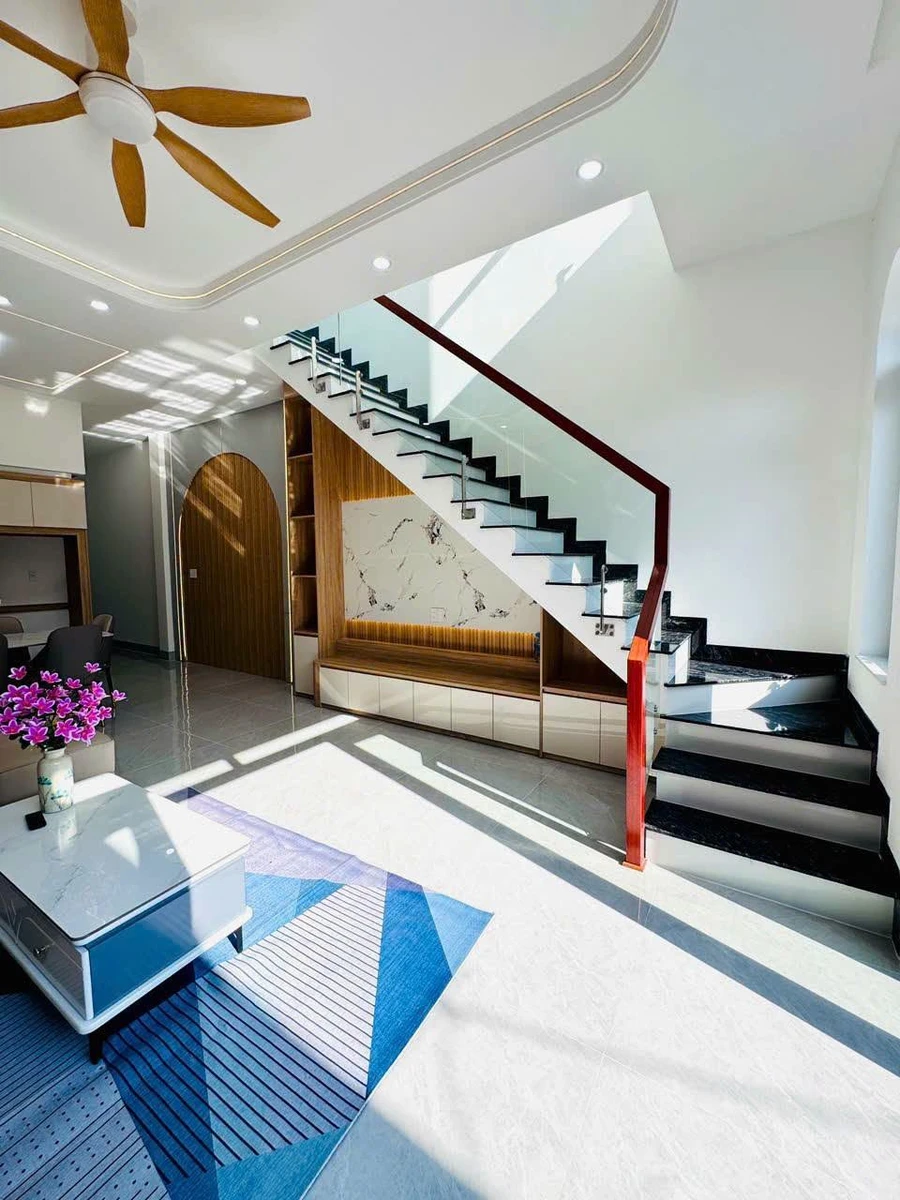 Bán nhà 1 trệt 1 lầu 140m² Thủ Dầu Một, Bình Dương, 4 tỷ 290 - Ảnh thu nhỏ 4