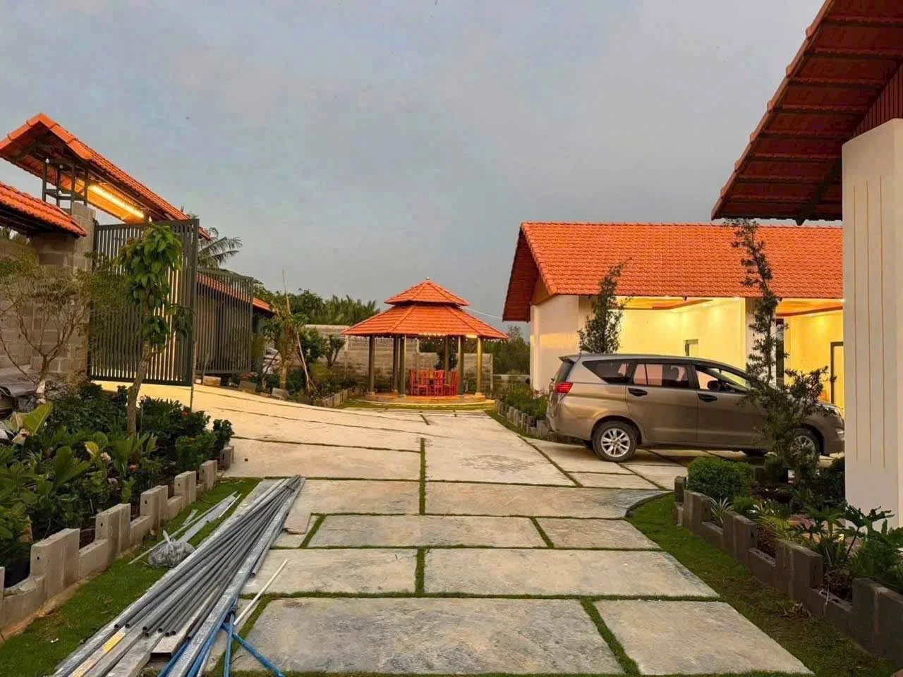 Bán nhà vườn 1900m2 gần Tân An, Hóc Môn, Hồ Chí Minh - Ảnh 1