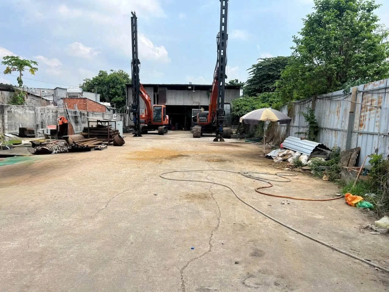 Bán xưởng mặt tiền Dương Công Khi 571m2, 25 tỷ - Ảnh 1