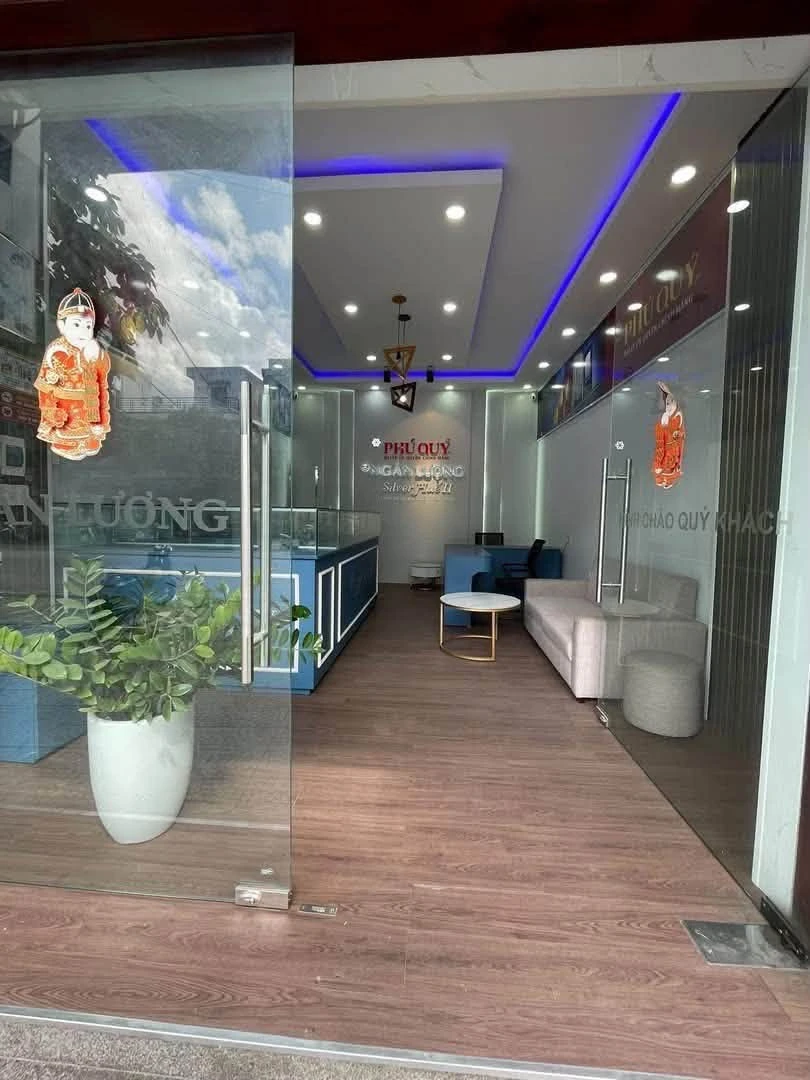 Cho thuê mặt bằng mặt tiền 30m² Quận 1, 12 triệu/tháng - Ảnh 1