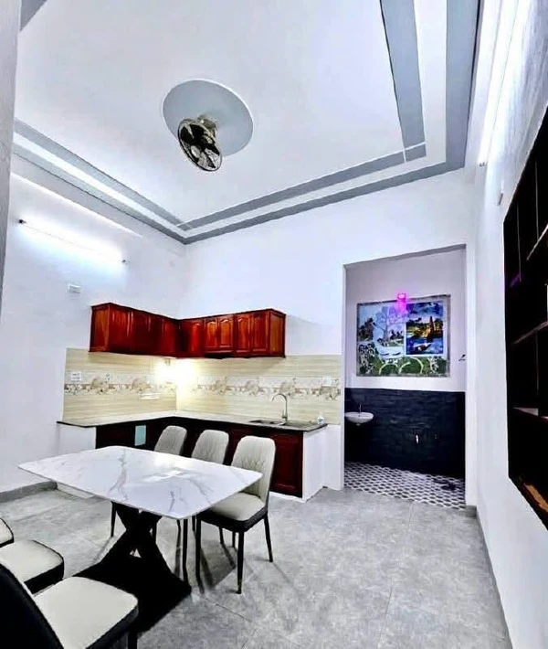 Bán nhà mặt tiền 3 tầng 80m² Quy Nhơn
