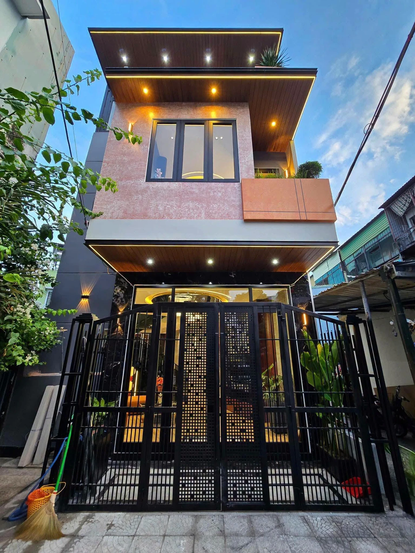 Bán nhà phố 67m² 3 tầng Châu Thượng Văn Hải Châu Đà Nẵng - Ảnh 1