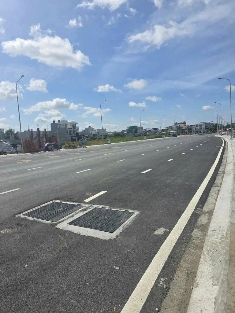 Bán đất 5x20m đường D2 lô 29 khu 830E Thạnh Phú, giá 5,7 tỷ - Ảnh 1