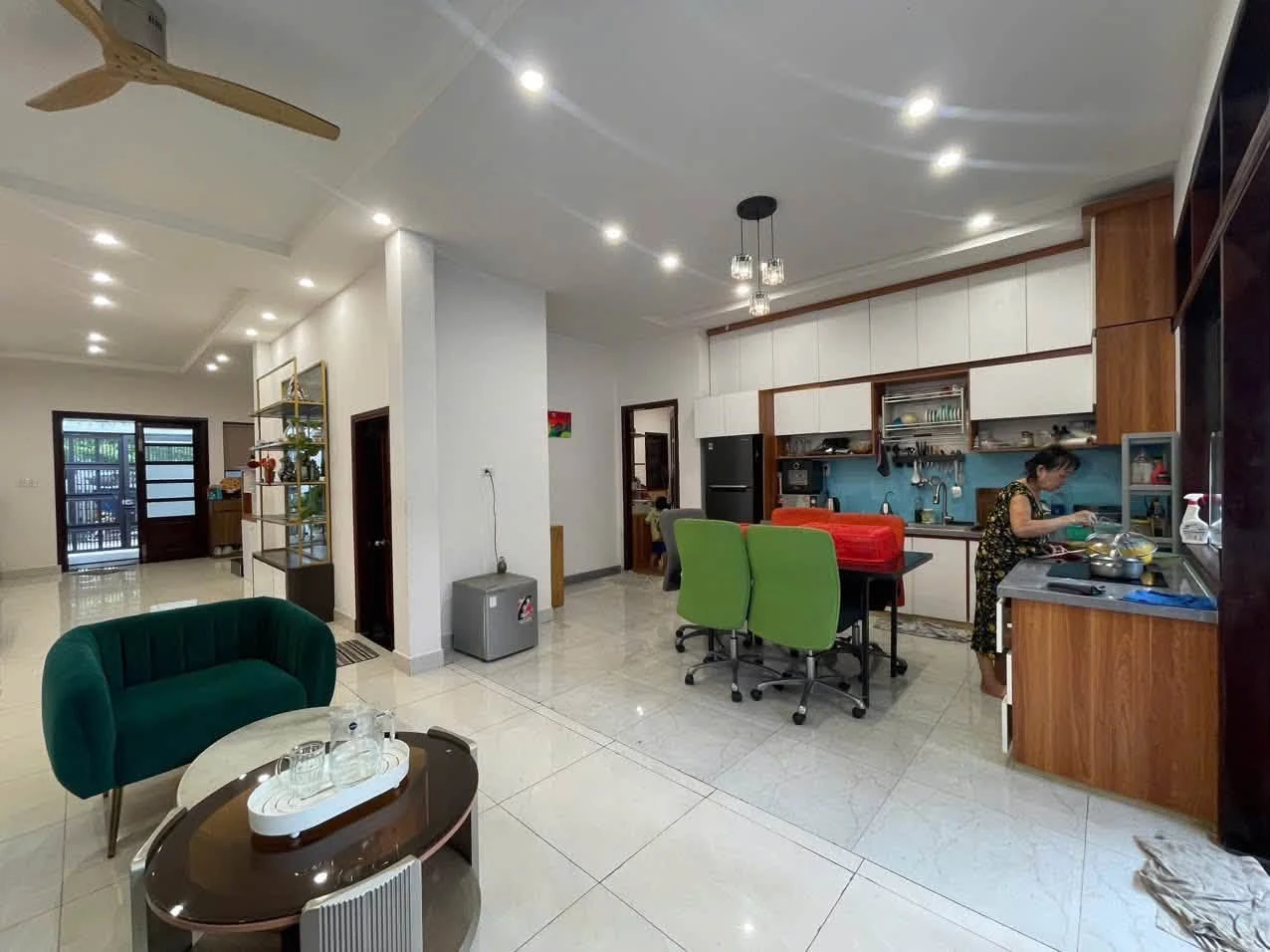 Biệt thự hồ bơi Phước Bình, Thủ Đức 351m² 30,5 tỷ - Ảnh 1