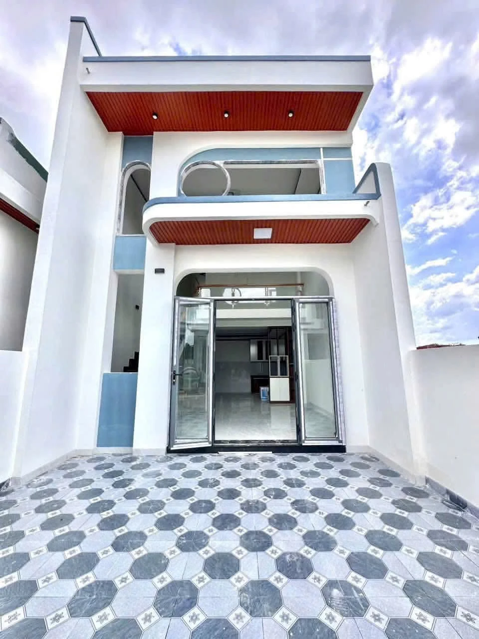 Bán nhà gác lửng 72m², 3 phòng ngủ tại Long Chiến - Ảnh 1