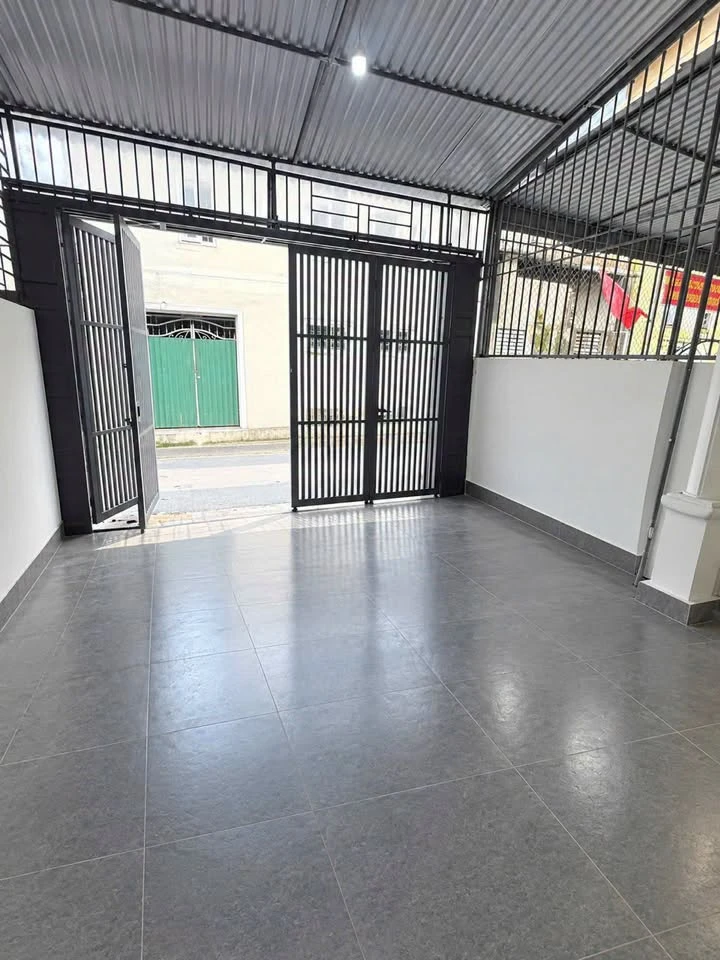 Bán nhà 2 tầng 62.7m² 2PN 2WC Lê Lợi Vinh - Ảnh 1