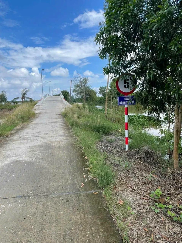 Bán khu sinh thái Vĩnh Thông 6.278m2 mặt tiền sông, có ao cá, vườn cây ăn trái