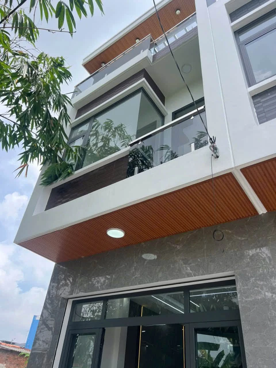 Bán nhà 1 trệt 1 lầu 64m² 3 phòng ngủ, Phường Long Hưng - Ảnh 1