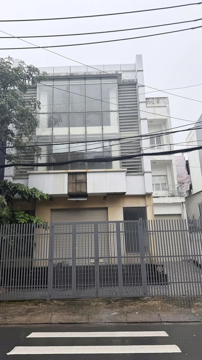 Bán nhà mặt tiền 323m² Trịnh Đình Trọng, Tân Phú 28 tỷ - Ảnh thu nhỏ 2