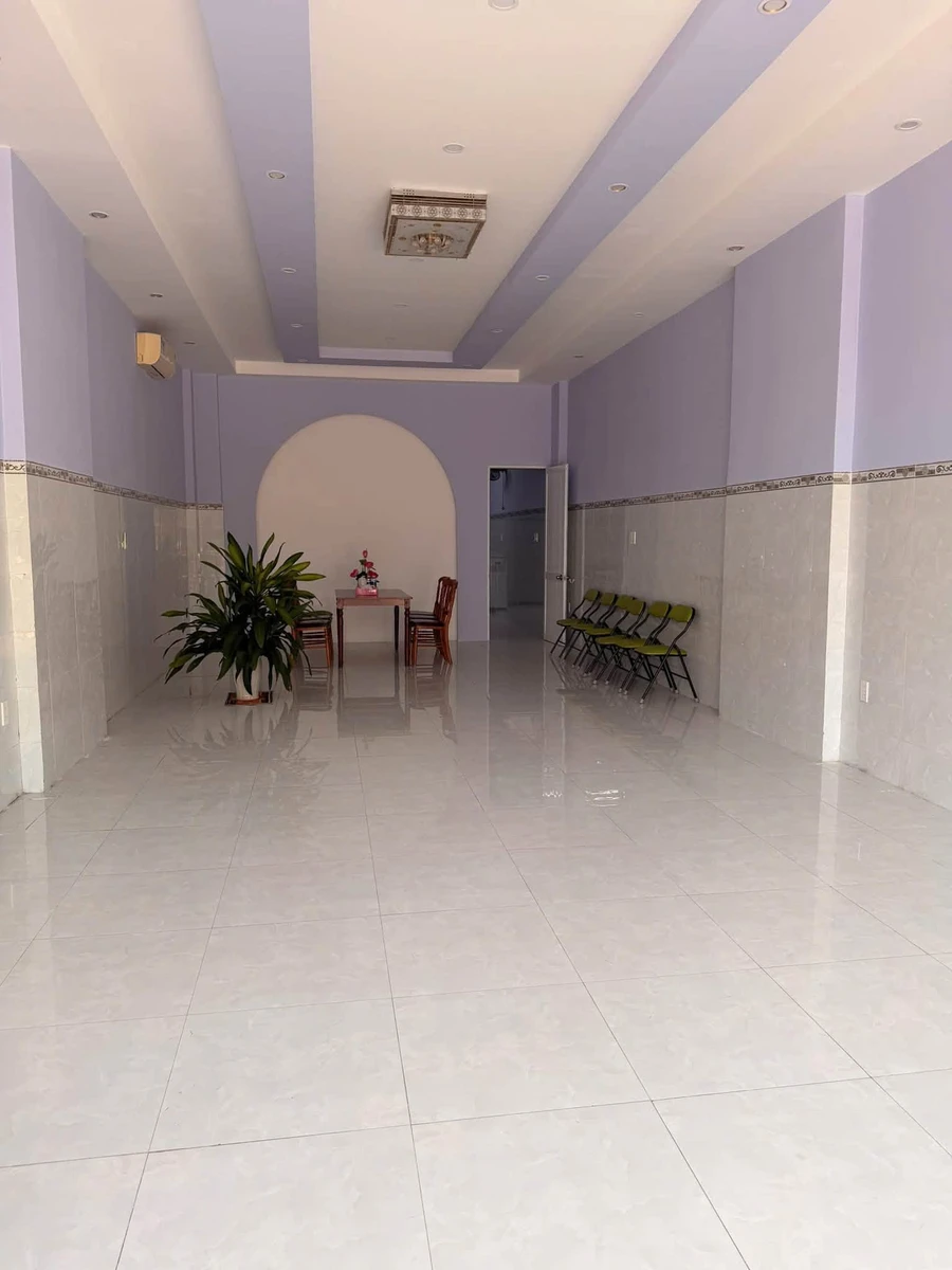 Bán nhà 1 trệt 1 lầu ngang 5x20, 3 phòng ngủ full nội thất đường Trường Chinh, Phú Mỹ - Ảnh thu nhỏ 3