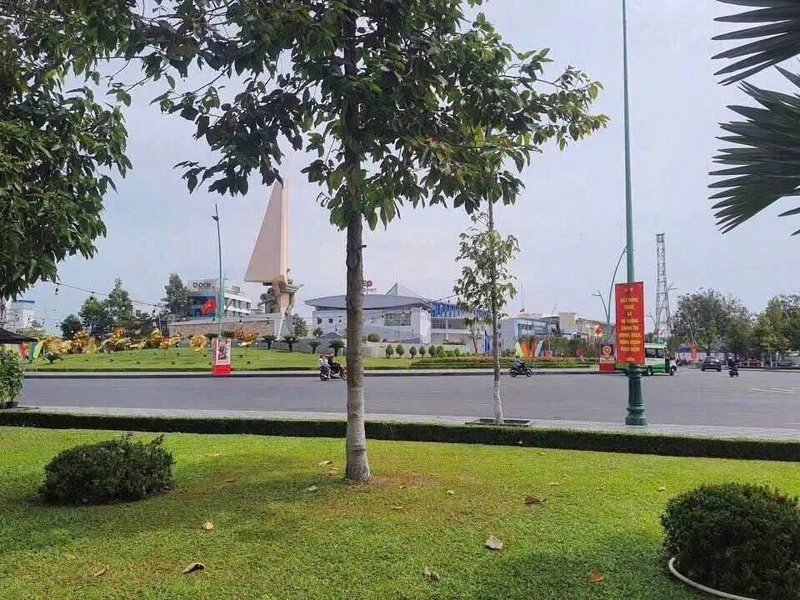 Bán lô đất 102m2 mặt tiền Cao Thắng, Phan Thiết