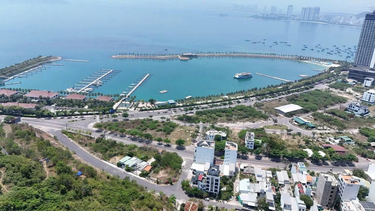 Bán đất mặt tiền Phạm Văn Đồng Nha Trang 1.777m2 145,7 tỷ - Ảnh thu nhỏ 2
