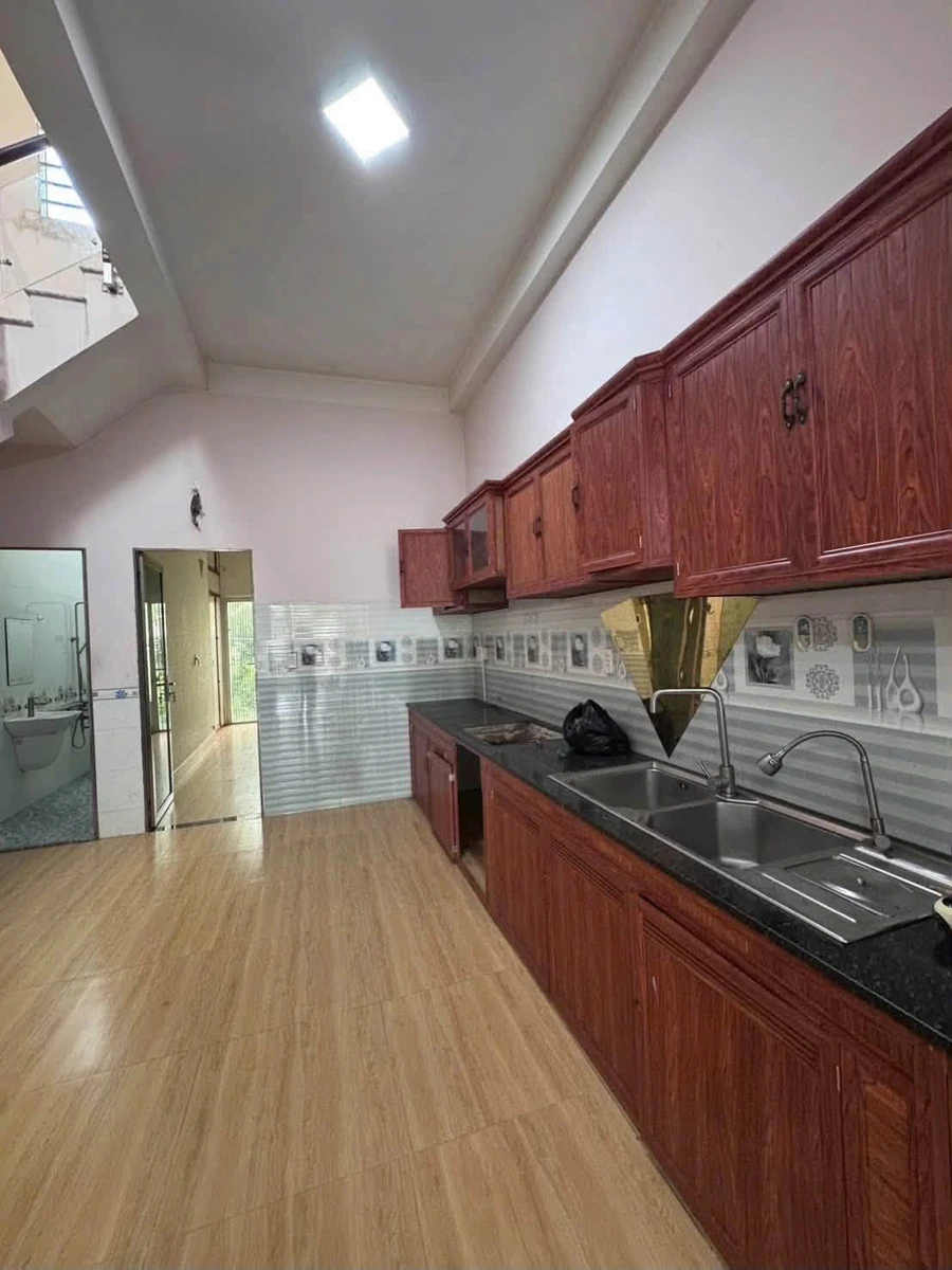 Nhà bán Quận 9, 4.9 tỷ, 80m2, 1PN 1WC - Ảnh thu nhỏ 3