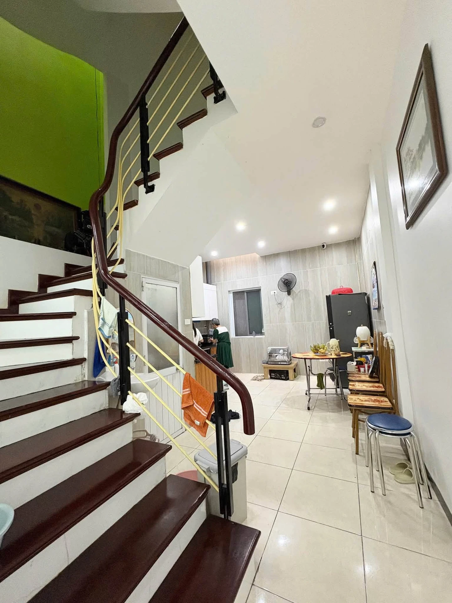 Cho thuê nhà riêng 4 tầng 192m2 Quan Nhân Thanh Xuân - Ảnh 1