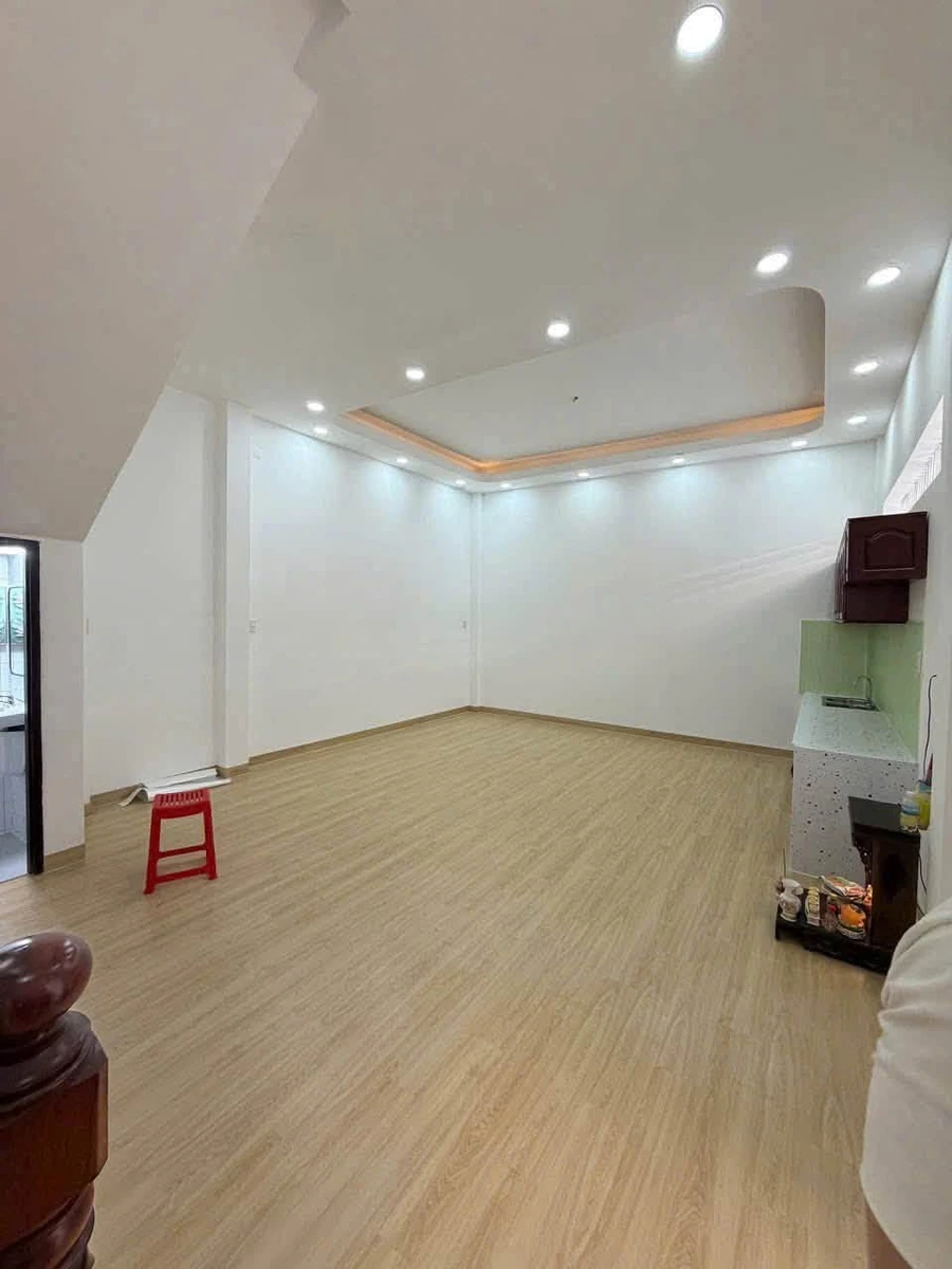 Bán nhà góc 2 mặt tiền 209m² 4 tầng Lê Đại Hành Nha Trang - Ảnh thu nhỏ 3