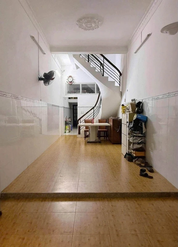 Nhà nguyên căn cho thuê 4PN 56m² Lê Văn Sỹ 18tr/tháng
