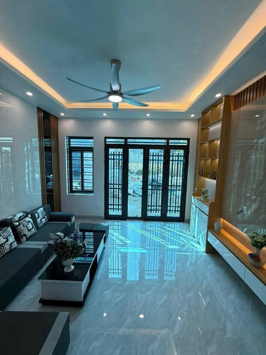 Bán nhà 3 tầng 45m2 ngõ Tự Đoài, Cẩm Thượng, TP Hải Dương, giá khoảng 2 tỷ - Ảnh 1