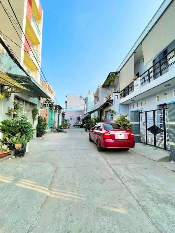 Bán nhà 3 tầng 3PN hẻm xe hơi Bùi Tư Toàn, Bình Tân, 49m2, giá 5,79 tỷ - Ảnh 1