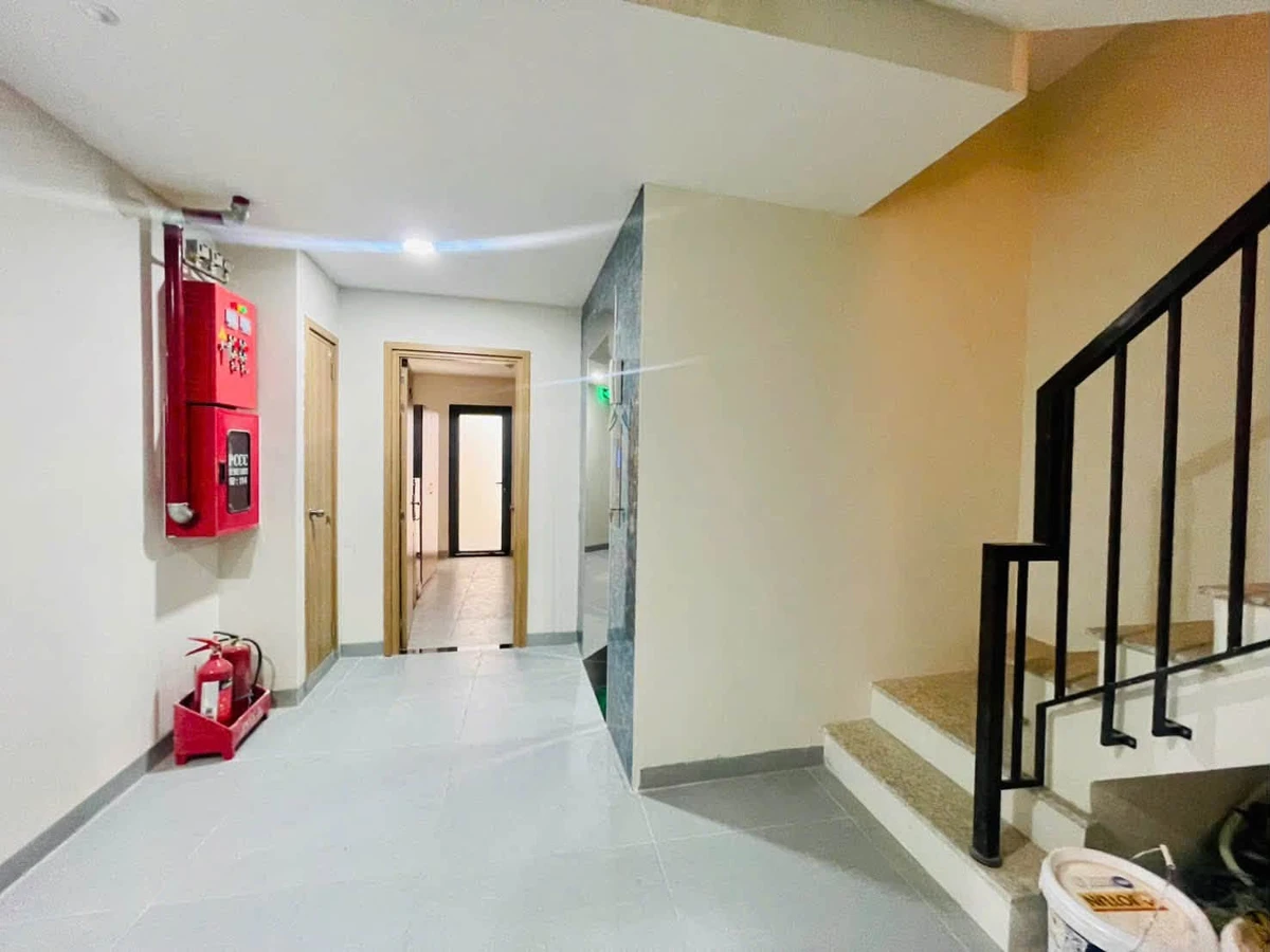 Bán CHDV 6 tầng thang máy 93m2, cho thuê 80tr/tháng, Quận 9 - Ảnh thu nhỏ 3
