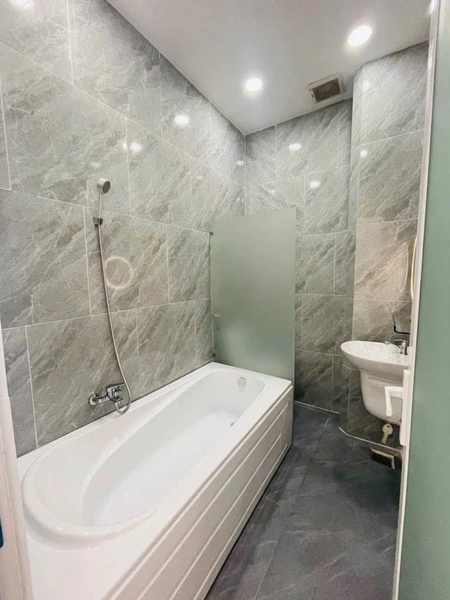 Cho thuê nhà Lê Sát, Tân Phú, 4PN 5WC, 64m2, 18.5 triệu/tháng - Ảnh thu nhỏ 4