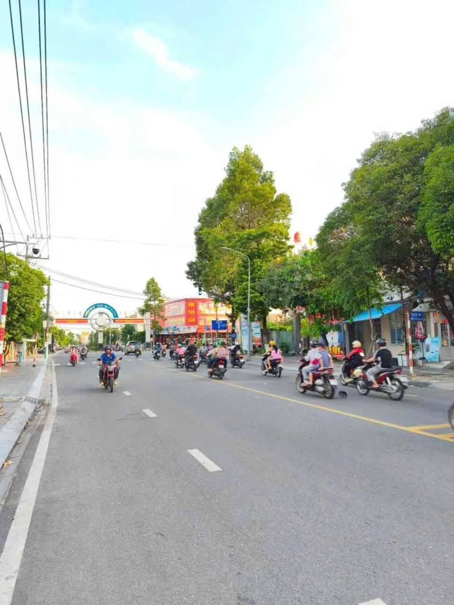 Bán nhà mặt tiền Nguyễn An Ninh 77,8m² 2PN, trung tâm Dĩ An, giá 9 tỷ - Ảnh thu nhỏ 3