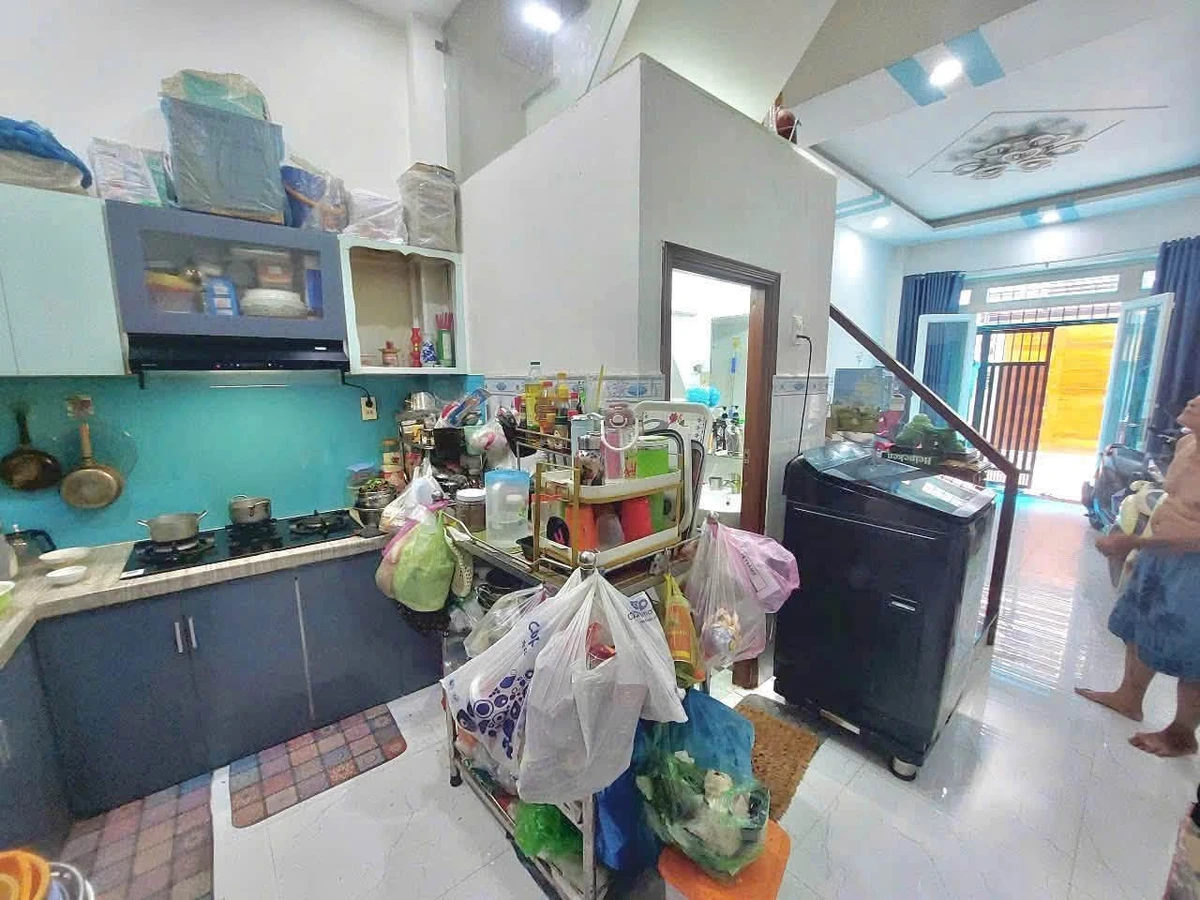 Bán nhà 3 lầu 4PN Dương Quảng Hàm Gò Vấp 95,7m² giá 6,38 tỷ - Ảnh thu nhỏ 4