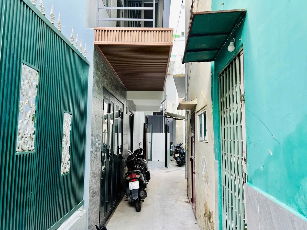 Bán nhà 3 tầng 2 PN gần biển Nha Trang 55.2m² 4 tỷ 850 triệu - Ảnh 1