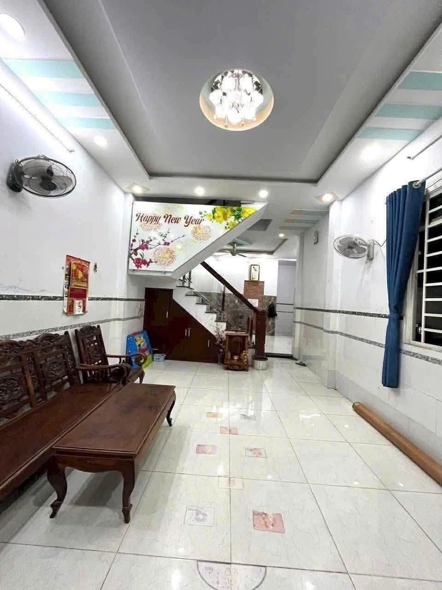 Bán nhà 3 tầng nở hậu 95m² 6PN gần cầu vượt Tân Thới Hiệp, Quốc Lộ 1A, Quận 12 - Ảnh thu nhỏ 2
