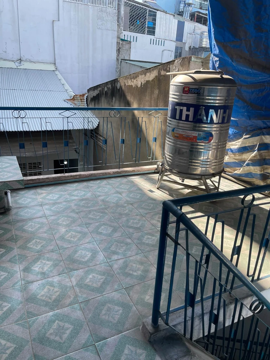 Cho thuê nguyên lầu 56m² mặt tiền chợ xóm mới, 4.2 triệu/tháng - Ảnh thu nhỏ 3
