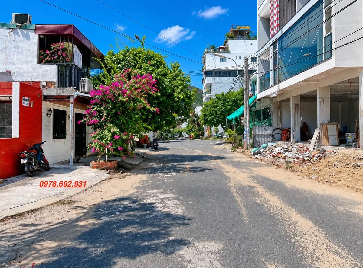 Bán lô góc 2 mặt tiền Lê Văn Miến Bắc Nha Trang 129.5m2, 11 tỷ - Ảnh thu nhỏ 2
