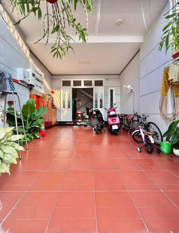 Bán nhà 1T+1L 100m2 Trần Quang Diệu Hàm Thắng Lâm Đồng