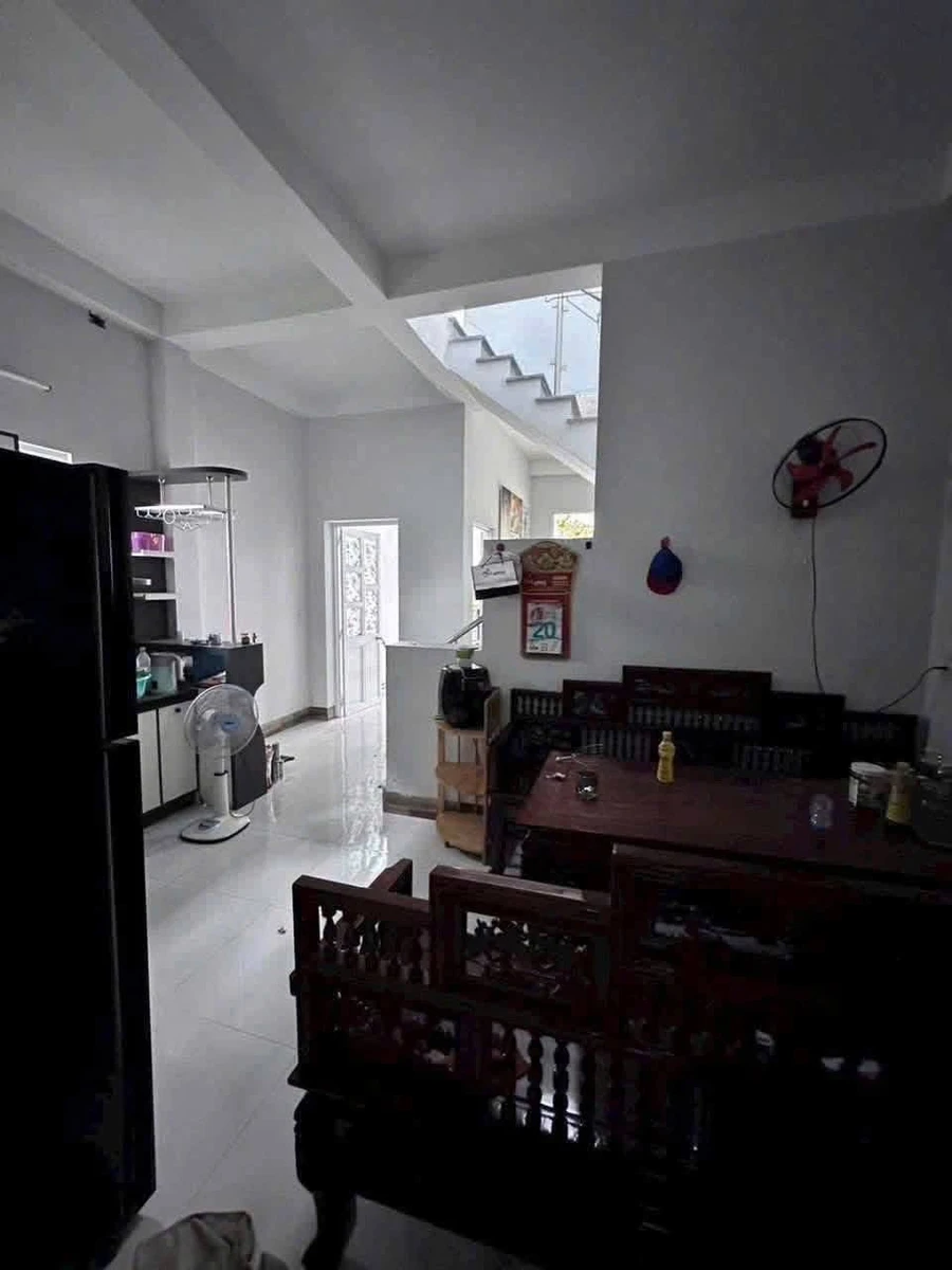 Bán nhà 1 trệt 1 lầu 70m2, 2 phòng ngủ, sổ hồng, Phong Nẫm, Phan Thiết - Ảnh thu nhỏ 3