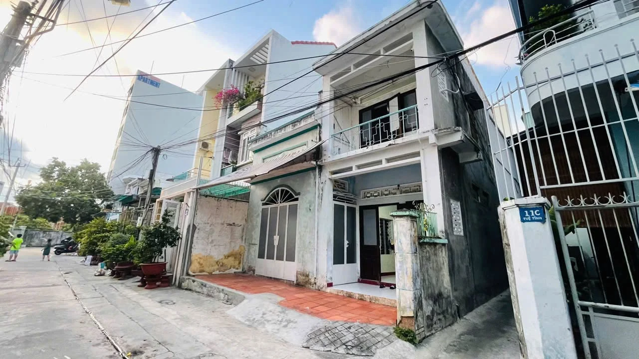 Bán đất tặng nhà 2 mặt tiền 63,2m² gần biển Nha Trang - Ảnh 1