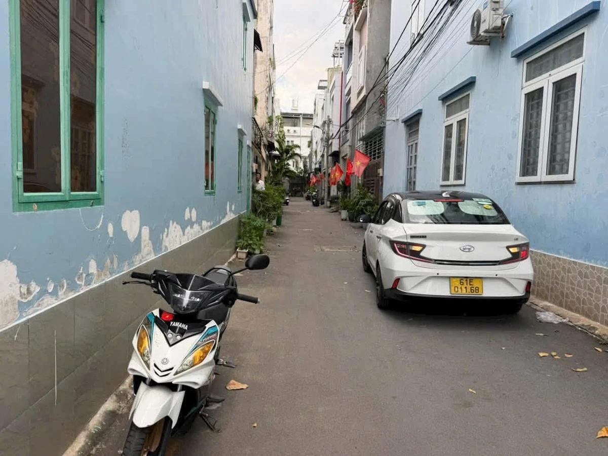 Bán nhà 3 tầng sân thượng 54m2 cạnh KDC Hồng Long, Phường Hiệp Bình, Thủ Đức, 6,5 tỷ - Ảnh thu nhỏ 2