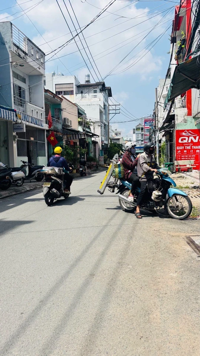 Bán nhà 3 tầng Hương Lộ 2, 58m2, hơn 5 tỷ, Bình Chánh - Ảnh thu nhỏ 2