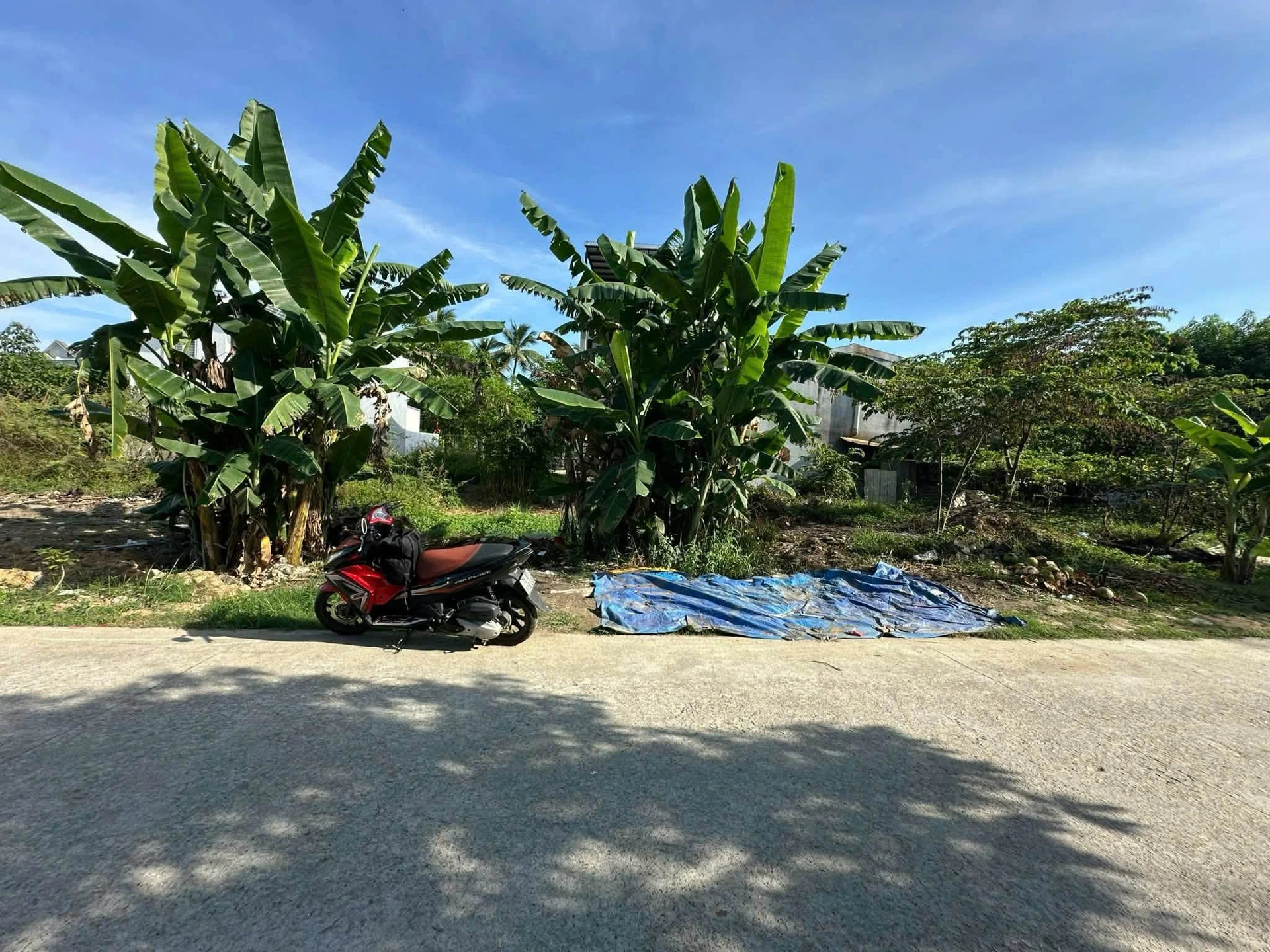 Bán đất kẹp mương 111m2 mặt tiền Kim Diệu, Mỹ Thượng, Huế - Ảnh 1