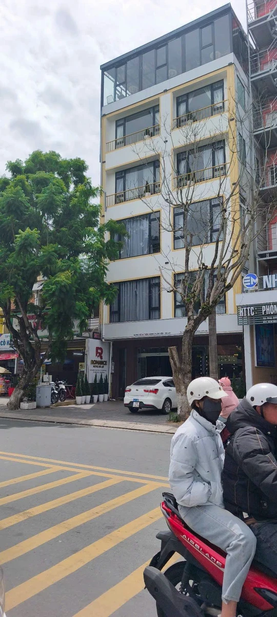 Bán khách sạn 6 tầng 139m² mặt tiền Đà Lạt giá 30 tỷ - Ảnh thu nhỏ 2