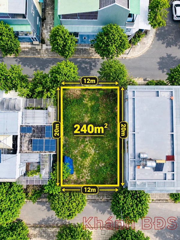 Bán biệt thự 240m² 2 mặt tiền Quảng Ngãi 5.9 tỷ