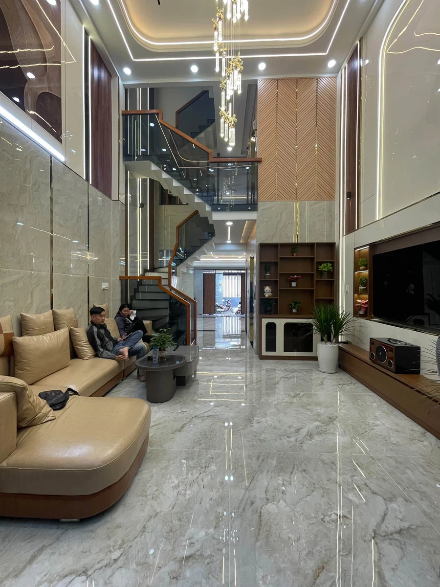 Nhà 5 tầng 80m² 5 phòng ngủ Bình Tân 10 tỷ - Ảnh 1