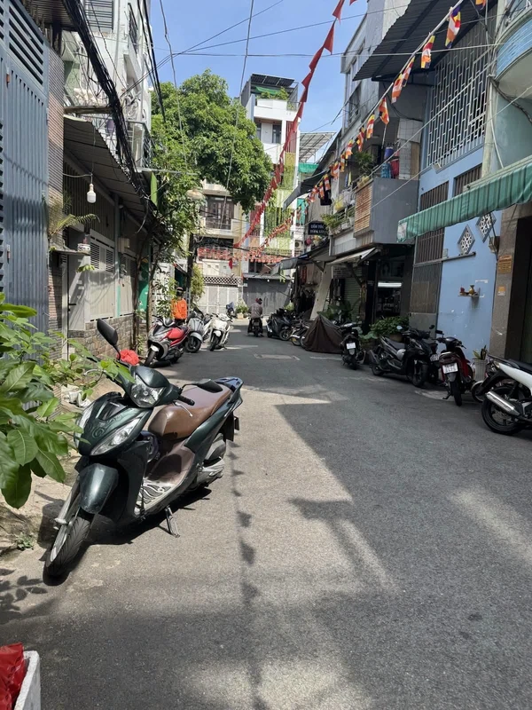 Bán nhà hẻm xe hơi 8m đường Âu Cơ, 4 tầng, 4x16m, giá 10,7 tỷ, Tân Bình
