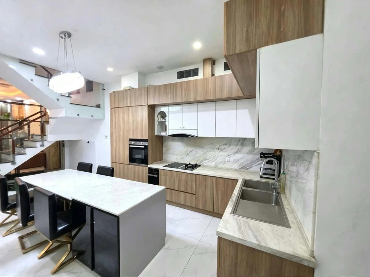 Bán nhà 3 tầng BTCT 83m² 4PN 5WC hẻm 3m đường Bùi Minh Trực, giá 8,99 tỷ - Ảnh thu nhỏ 4
