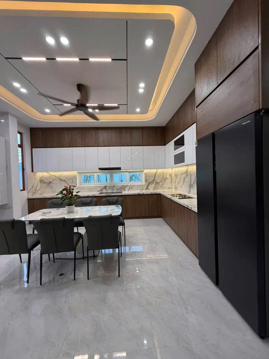 Bán nhà 3 tầng 4 PN 128 m2 Trần Bình Trọng Diên Khánh - Ảnh 1