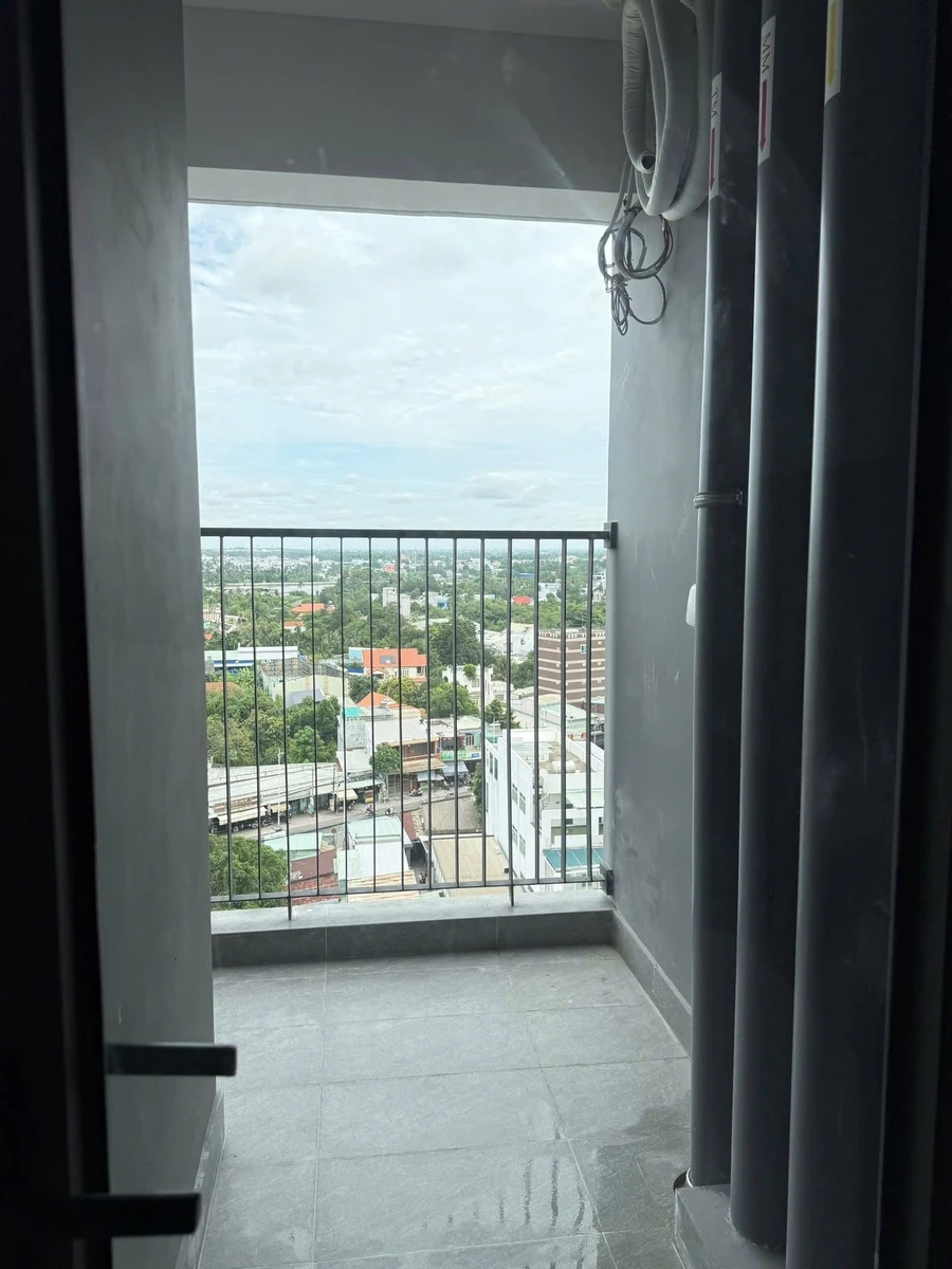Cho thuê căn 2PN 2WC nội thất full A&T Sky Garden 74m² 6.5tr/tháng - Ảnh thu nhỏ 2