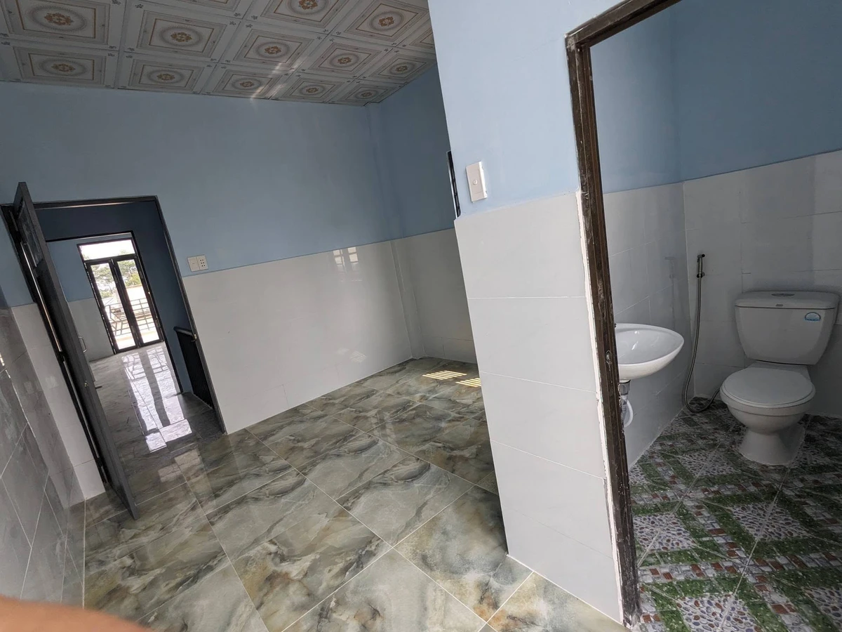 Bán nhà 1 trệt 1 lầu 70m2 nở hậu giá 2,9 tỷ đường Bùi Thị Xuân, Tân Bình, Dĩ An - Ảnh thu nhỏ 3