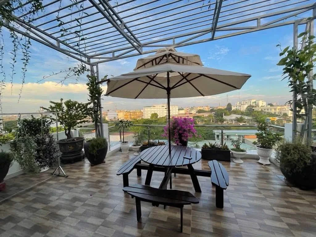 Biệt thự phố 110m2 bán 9 tỷ Tân Phú - Ảnh 1